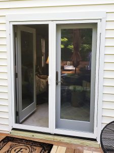 sliding_gliding_patio_doors_bronze_handle