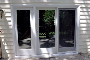 Sliding_gliding_Doors_patio_Doors_white_chrome_handle